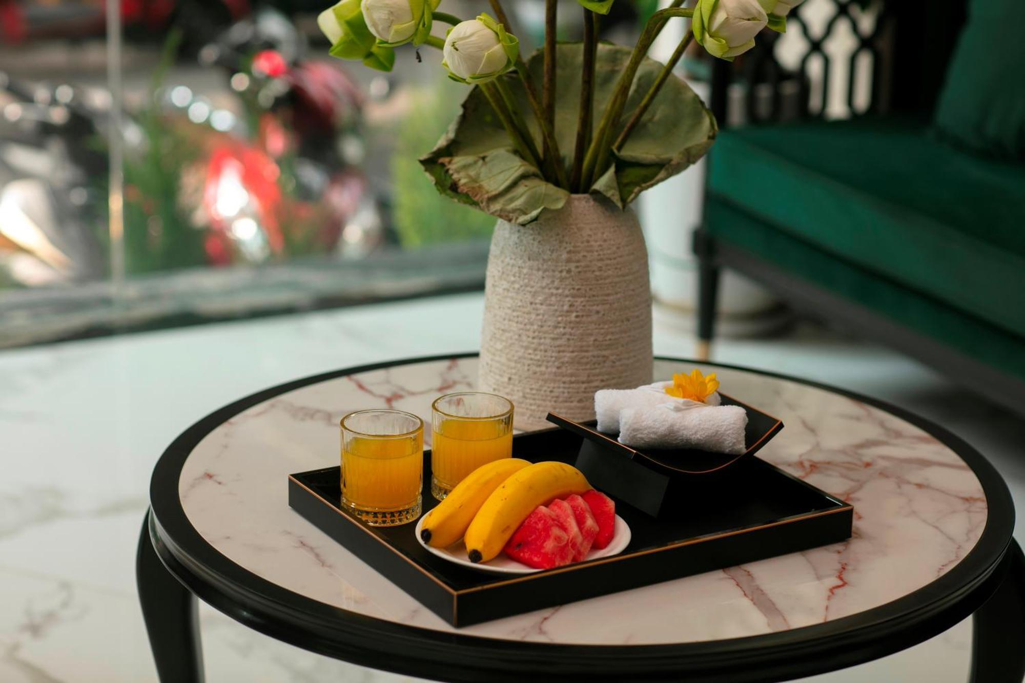 Hanoi Plaza Suite Hotel & Spa Екстер'єр фото