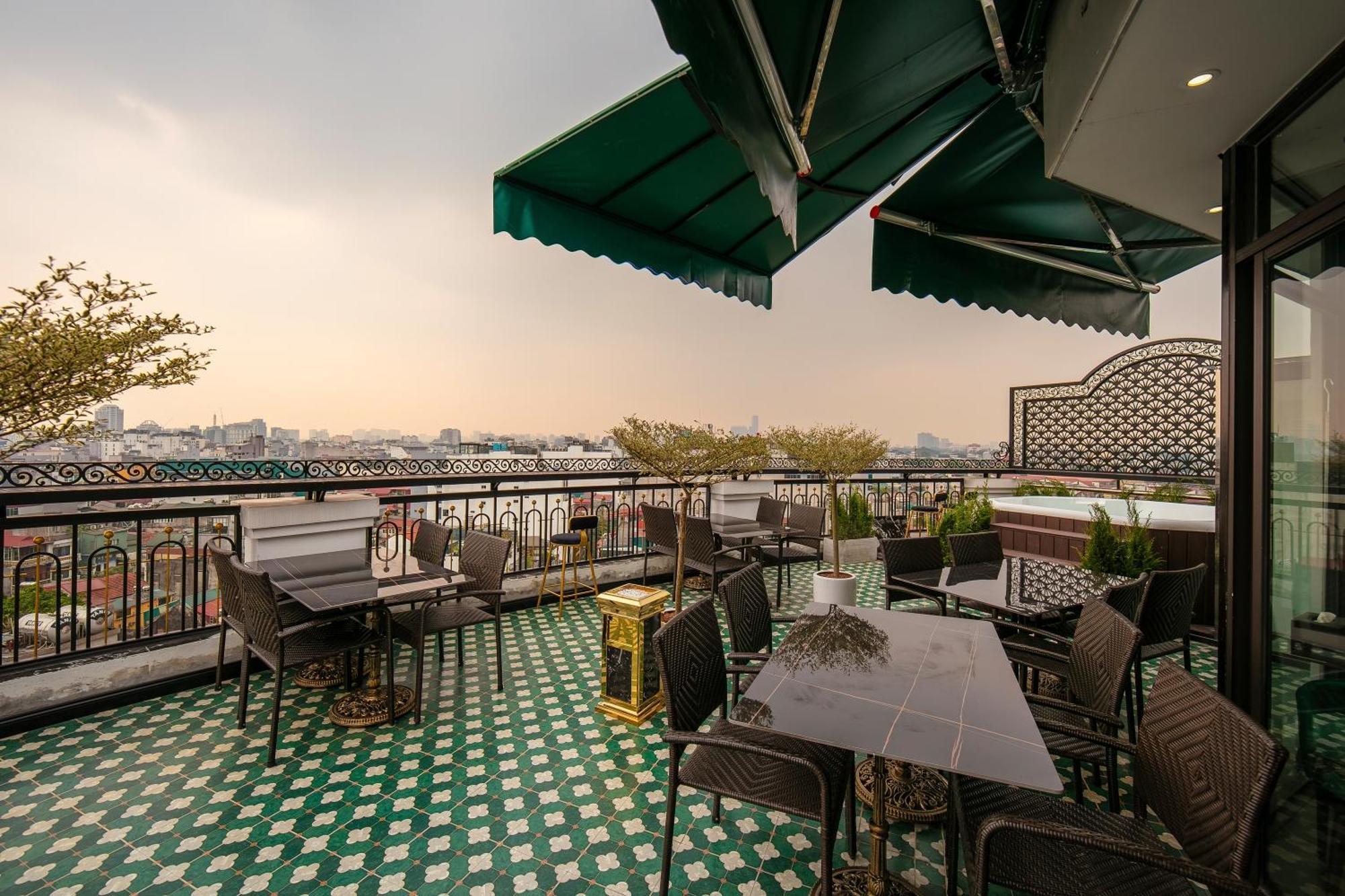 Hanoi Plaza Suite Hotel & Spa Екстер'єр фото